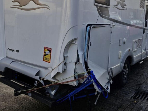 Heckschaden der zum Totalschaden führt